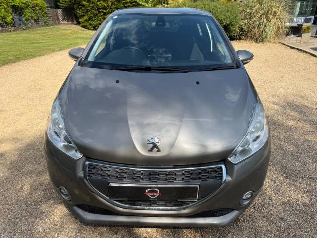 2012 Peugeot 208 1.4 HDi Allure Euro 5 5dr