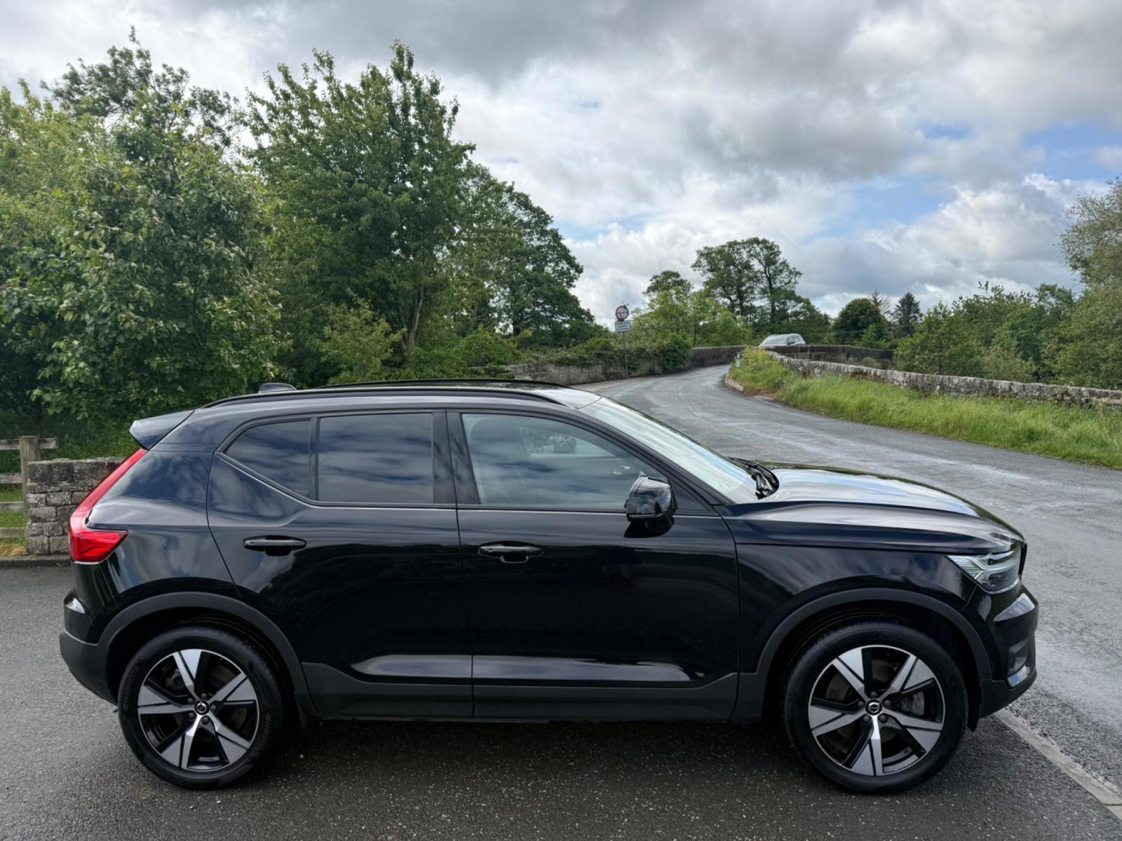 2022 Volvo XC40