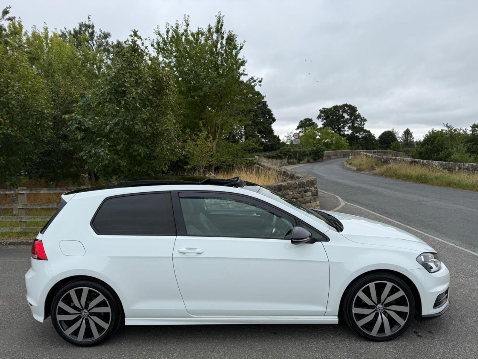 2017 Volkswagen Golf