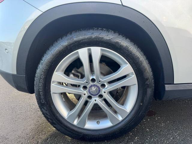 Mercedes-Benz GLA 2.1 GLA220 CDI SE 7G-DCT 4MATIC Euro 6 (s/s) 5dr SUV Diesel Silver