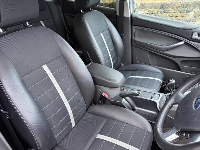 2009 Ford Kuga 2.0 TDCi Titanium 2WD Euro 4 5dr