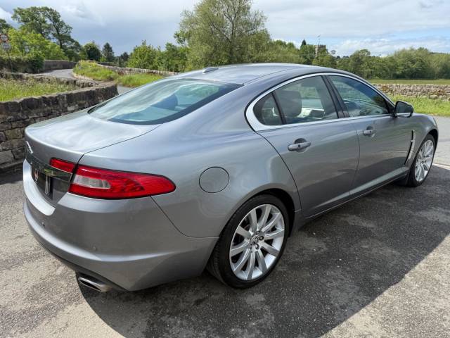 2010 Jaguar XF 3.0d V6 Premium Luxury Auto Euro 5 4dr