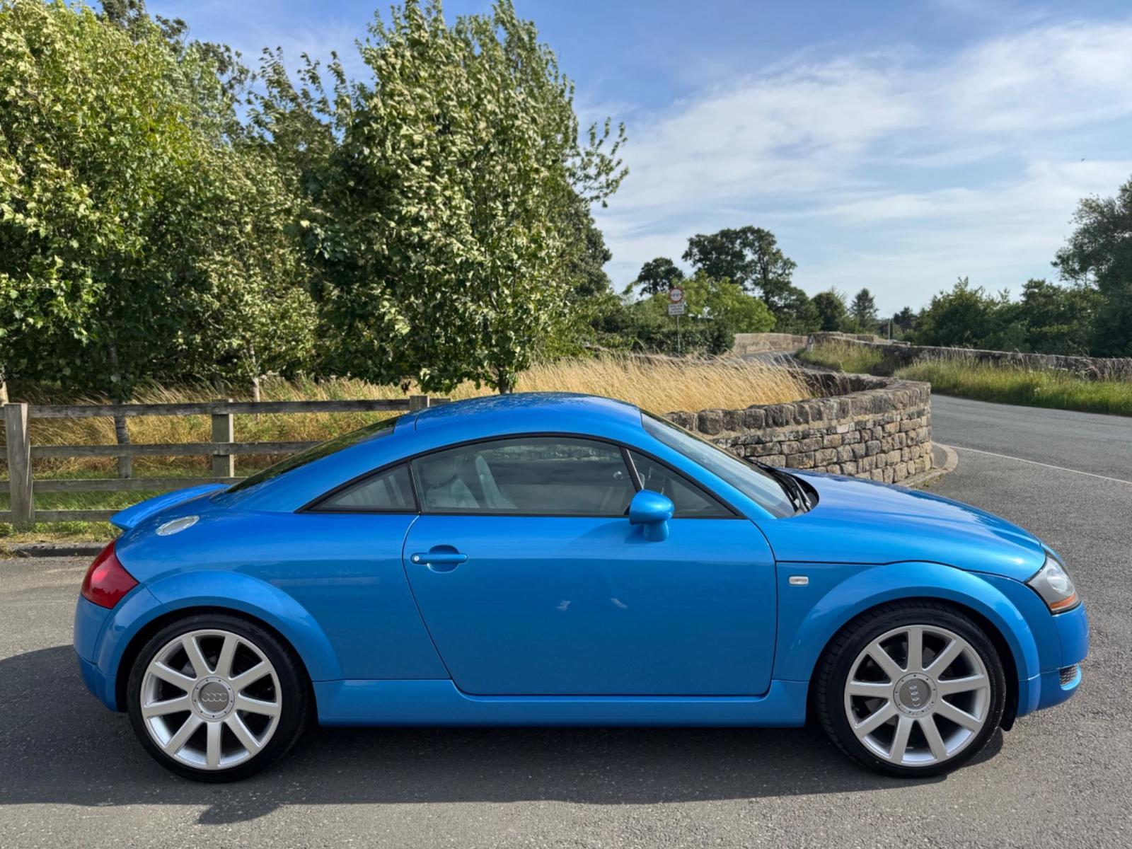 2003 Audi TT