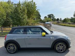 MINI ELECTRIC HATCH at Motobarn Harrogate Harrogate